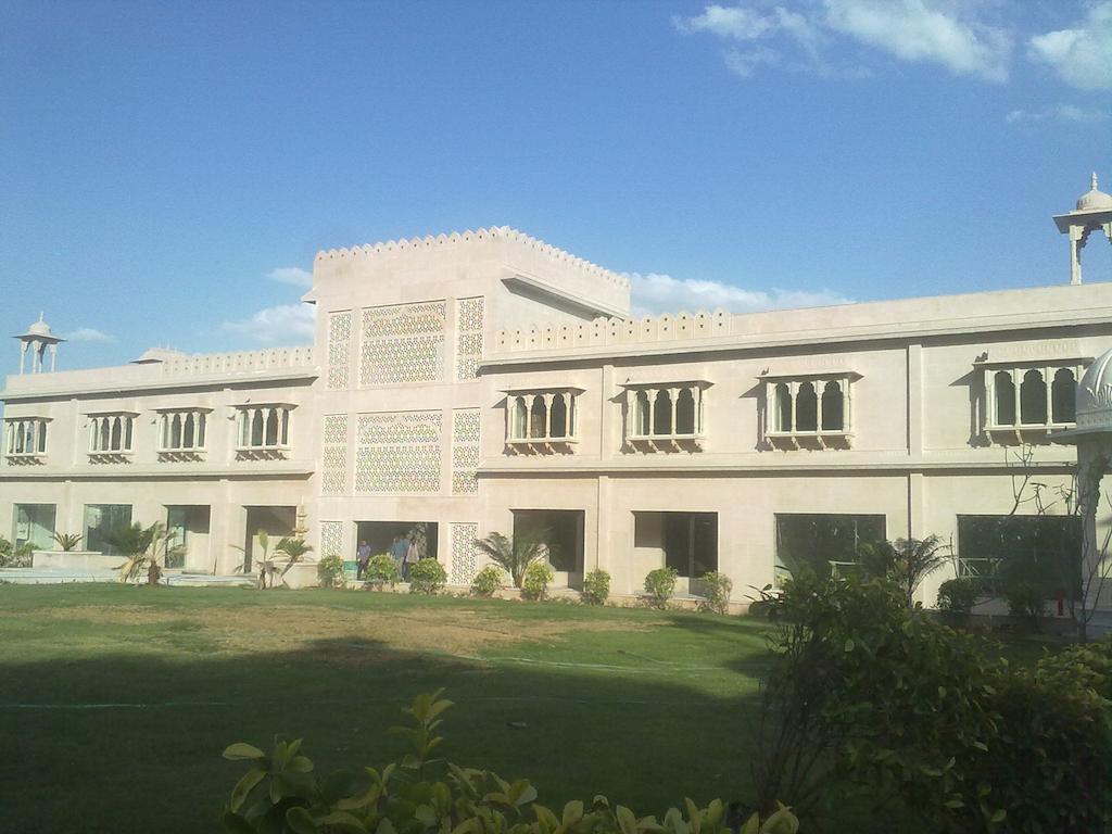 Bhanwar Singh Palace Hokaran Exteriör bild